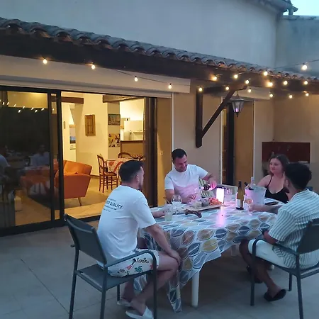 Le Regagnas, Maison Vigneronne 펜션 *